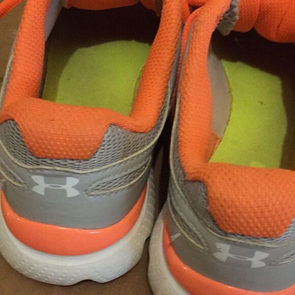 Under Aumour sneakers - Picture 10 of 11